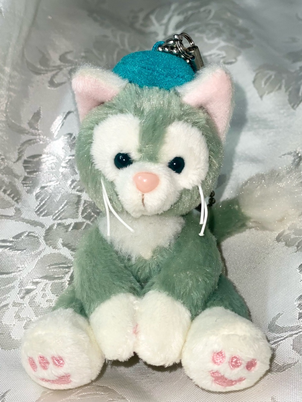 Tokyo DisneySea Gelatoni Cat Plush Keychain Charm 3.5”